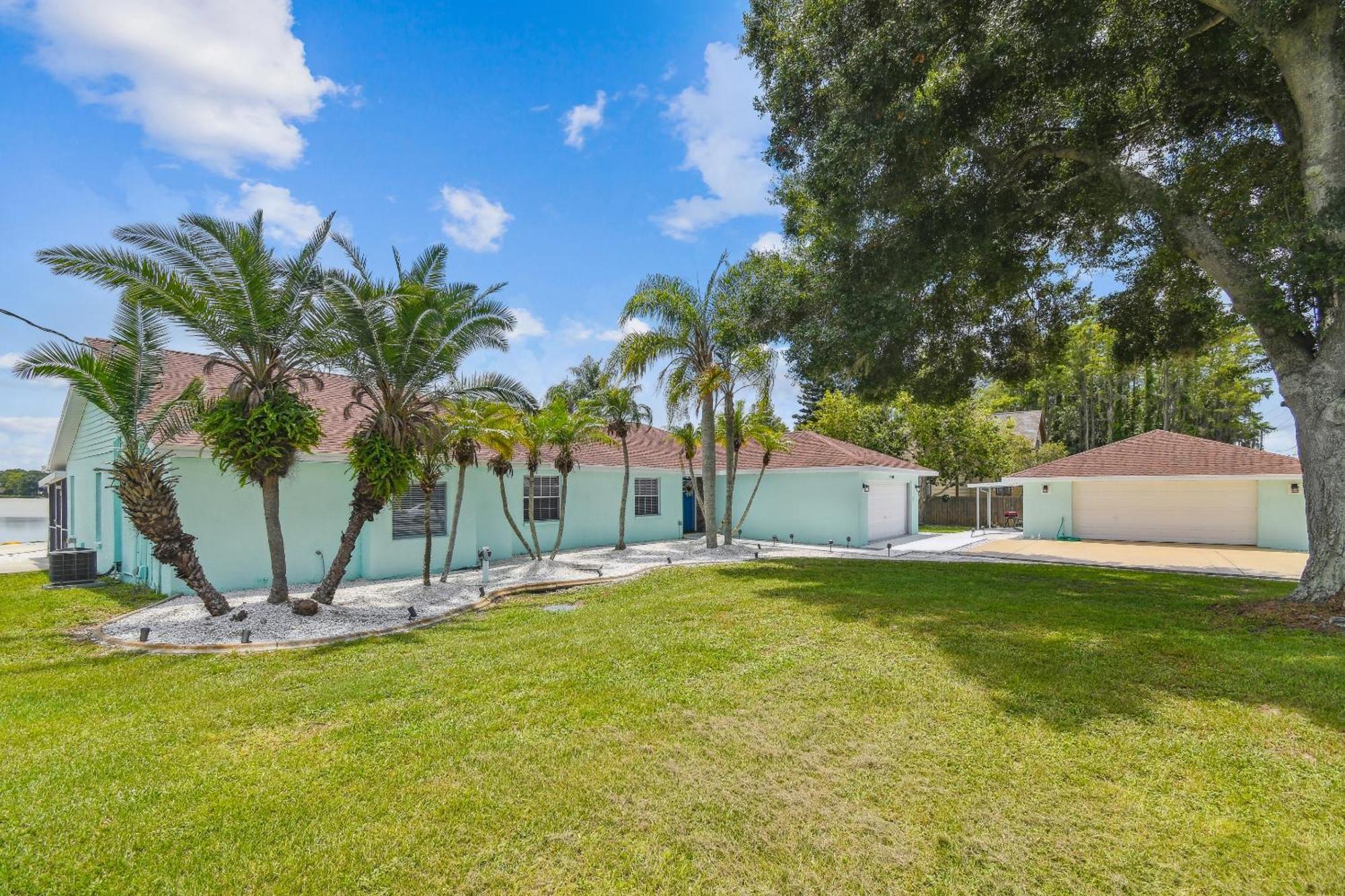 Lake House Westchase Area. Heated Pool Waterfront! Tampa Bagian luar foto
