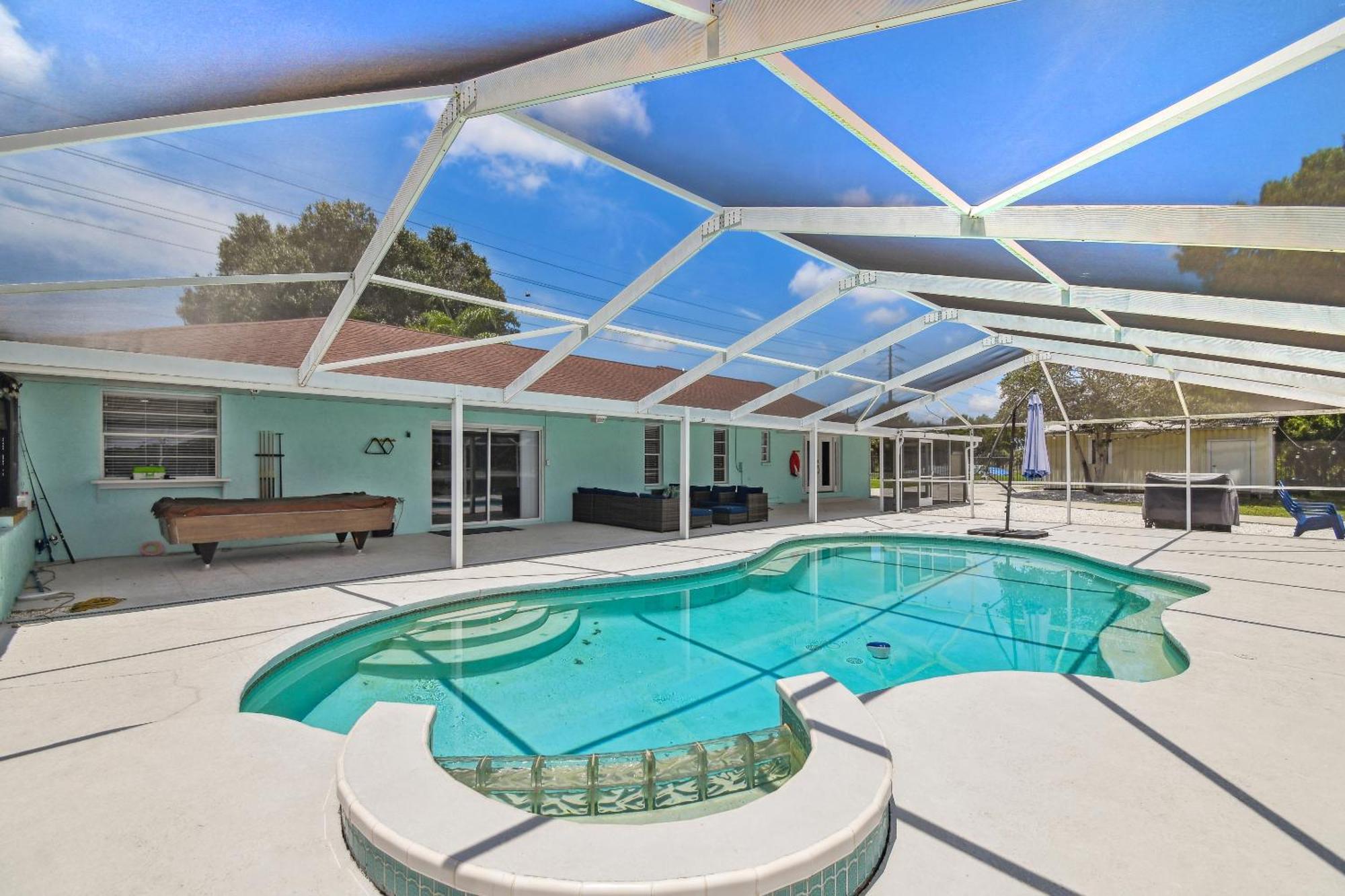 Lake House Westchase Area. Heated Pool Waterfront! Tampa Bagian luar foto