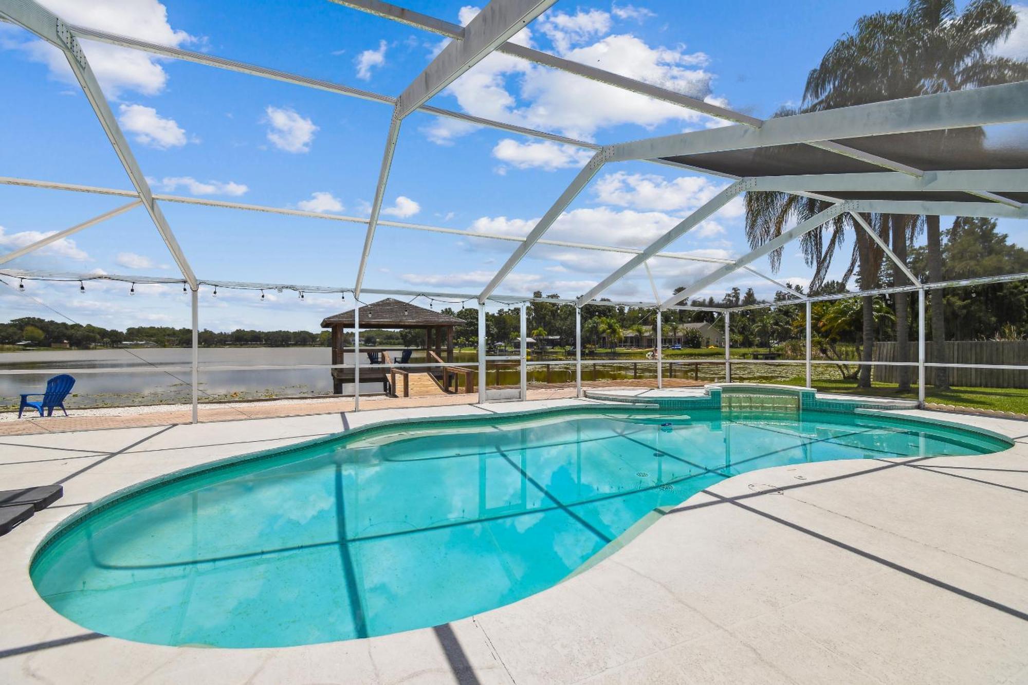Lake House Westchase Area. Heated Pool Waterfront! Tampa Bagian luar foto