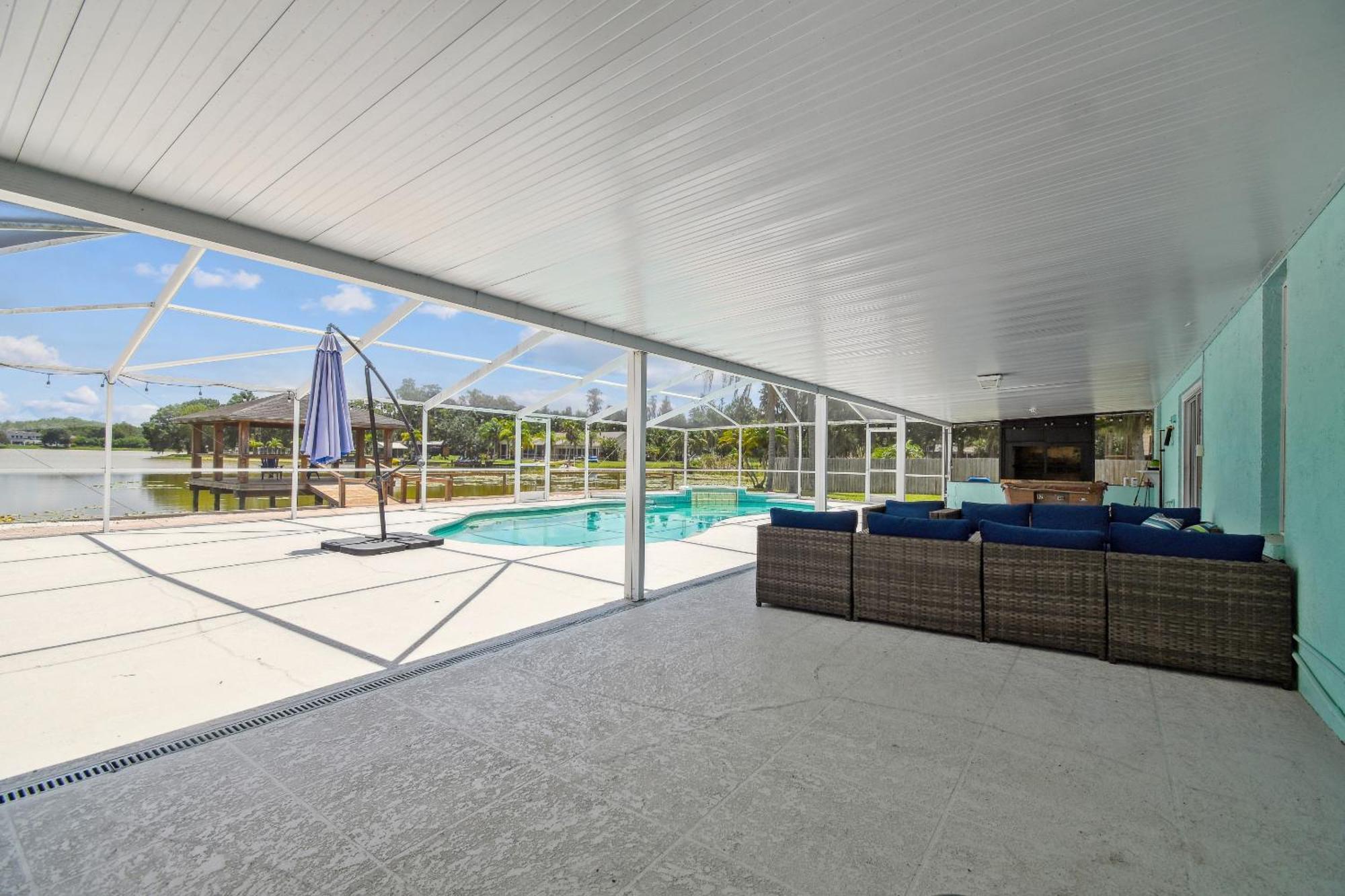 Lake House Westchase Area. Heated Pool Waterfront! Tampa Bagian luar foto