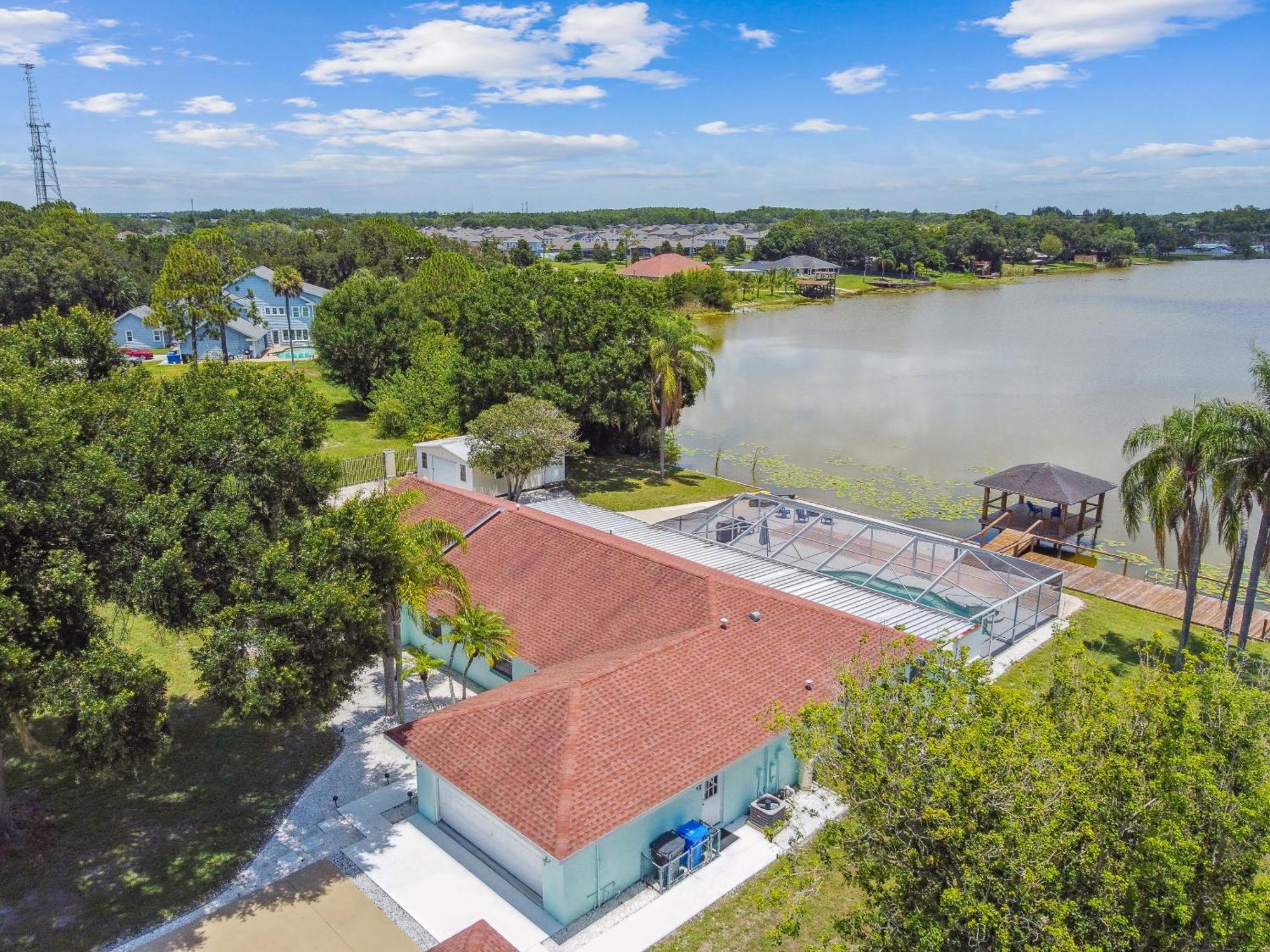 Lake House Westchase Area. Heated Pool Waterfront! Tampa Bagian luar foto